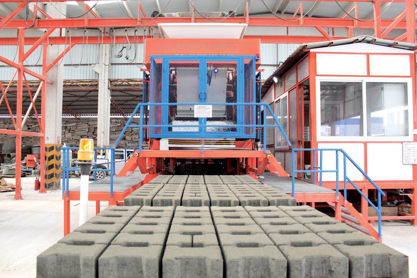 Beton Bims Makinası KPM-1036