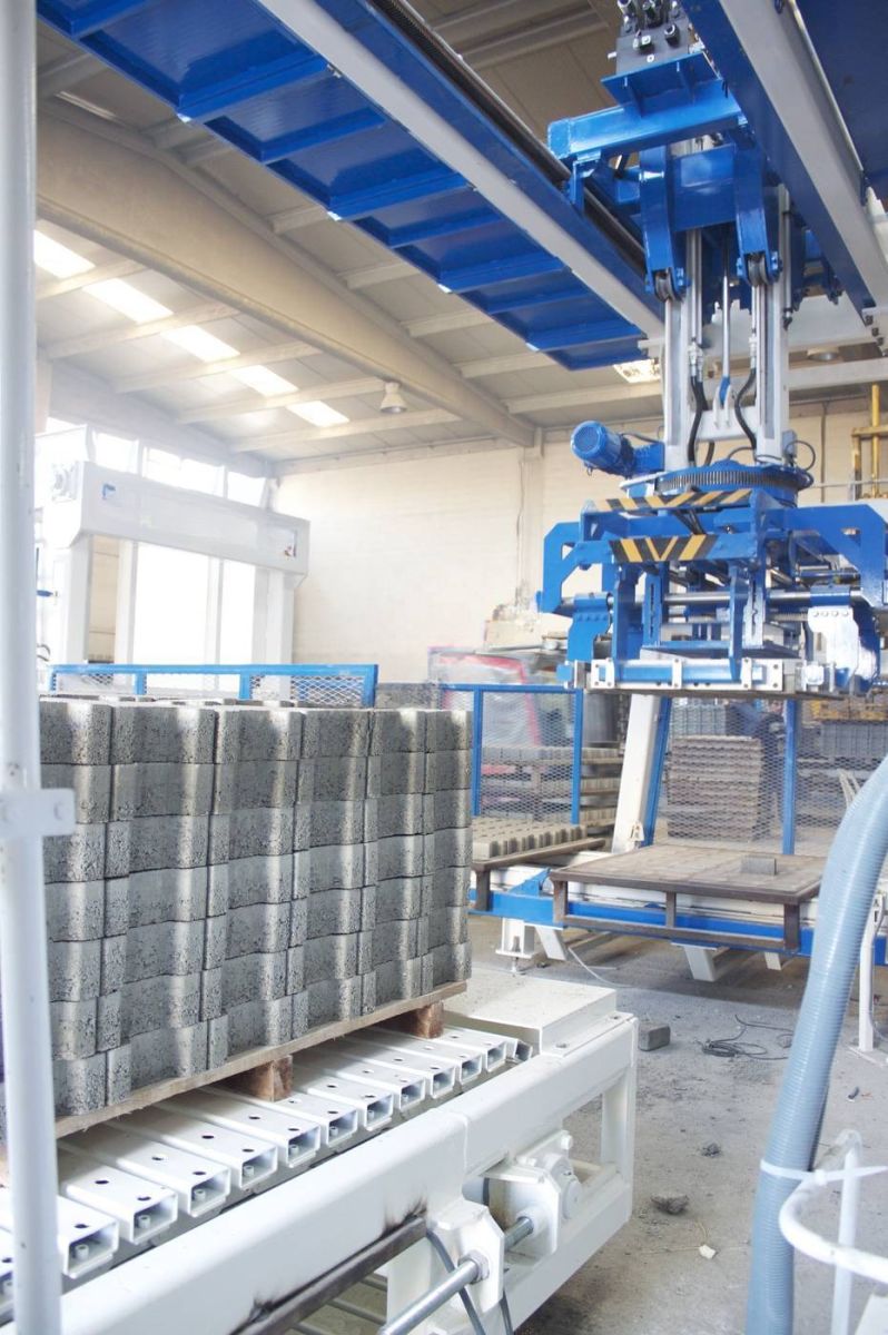 Beton Bordür Makinası Full Otomatik KPM-8036-TS