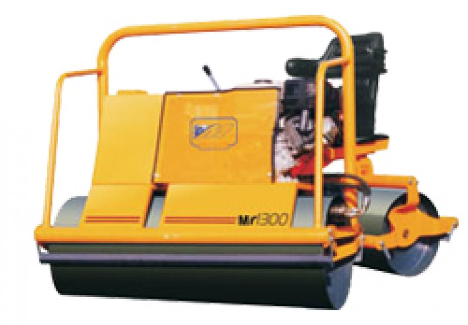 G 1300/1600 Çim Silindiri